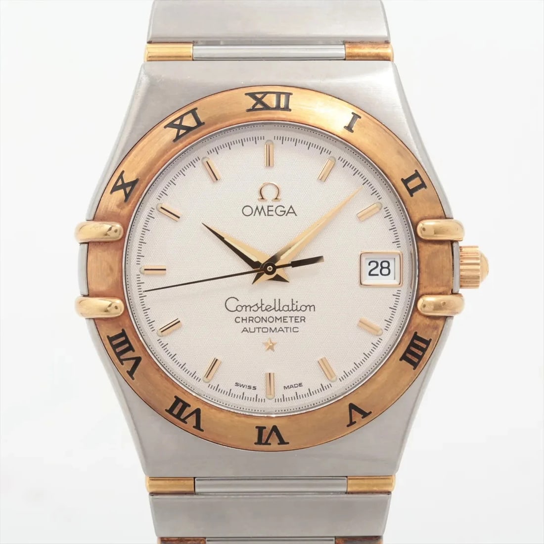 OMEGA CONSTELLATION SS?YG SILVER-FACE, WATCH: Omega Constellation SS?YG Silver-Face, Watch Brand: Omega Type/Style: Wristwatch Material: SS?YG Color: Silver-Face Size: Case:W1.2 x H1.2inch / W33 x H33 Circumference of Wrist:7.3inch / 18.5