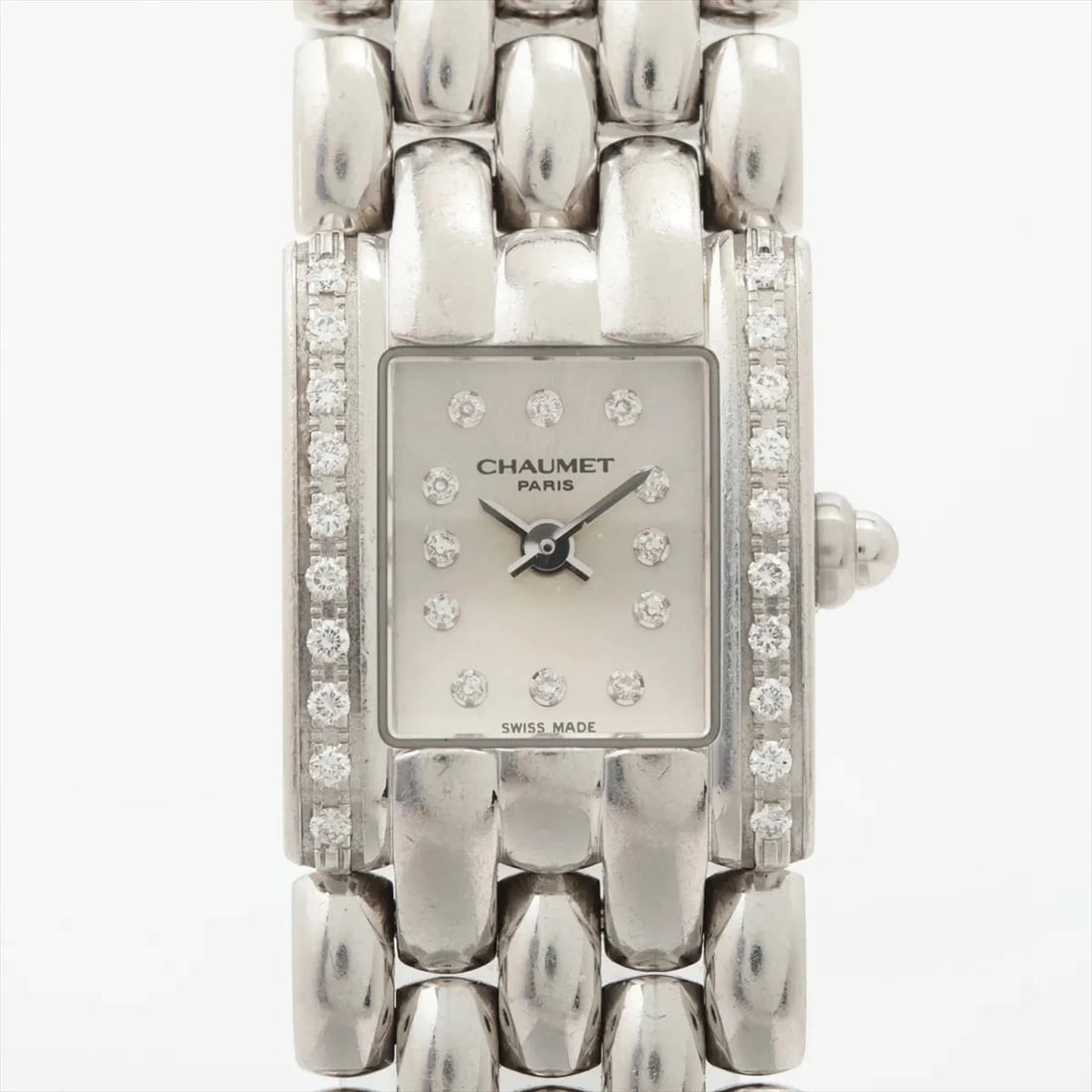 CHAUMET KHESIS SS SILVER-FACE, WATCH: Chaumet Khesis SS Silver-Face, Watch Brand: Chaumet Type/Style: Wristwatch Material: SS Color: Silver-Face Size: Case:W0.4 x H0.8inch / W18 x H28 Circumference of Wrist:5.3inch / 13.5 Accessories: