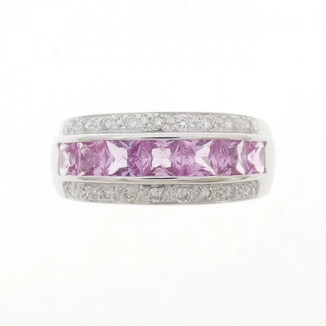 750WG SAPPHIRE RING: 750WG Sapphire Ring Brand: Unbranded Type/Style: Sapphire Ring Material: 750 white gold, Main Stone/Creation Sapphire Secondary Stone Diamond Color: White Gold Size: US 6 1/2 Accessories: None
