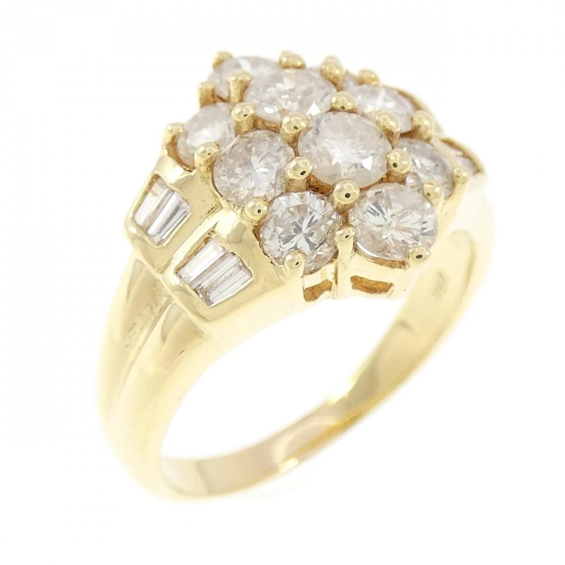 750YG DIAMOND RING (1 of 2)