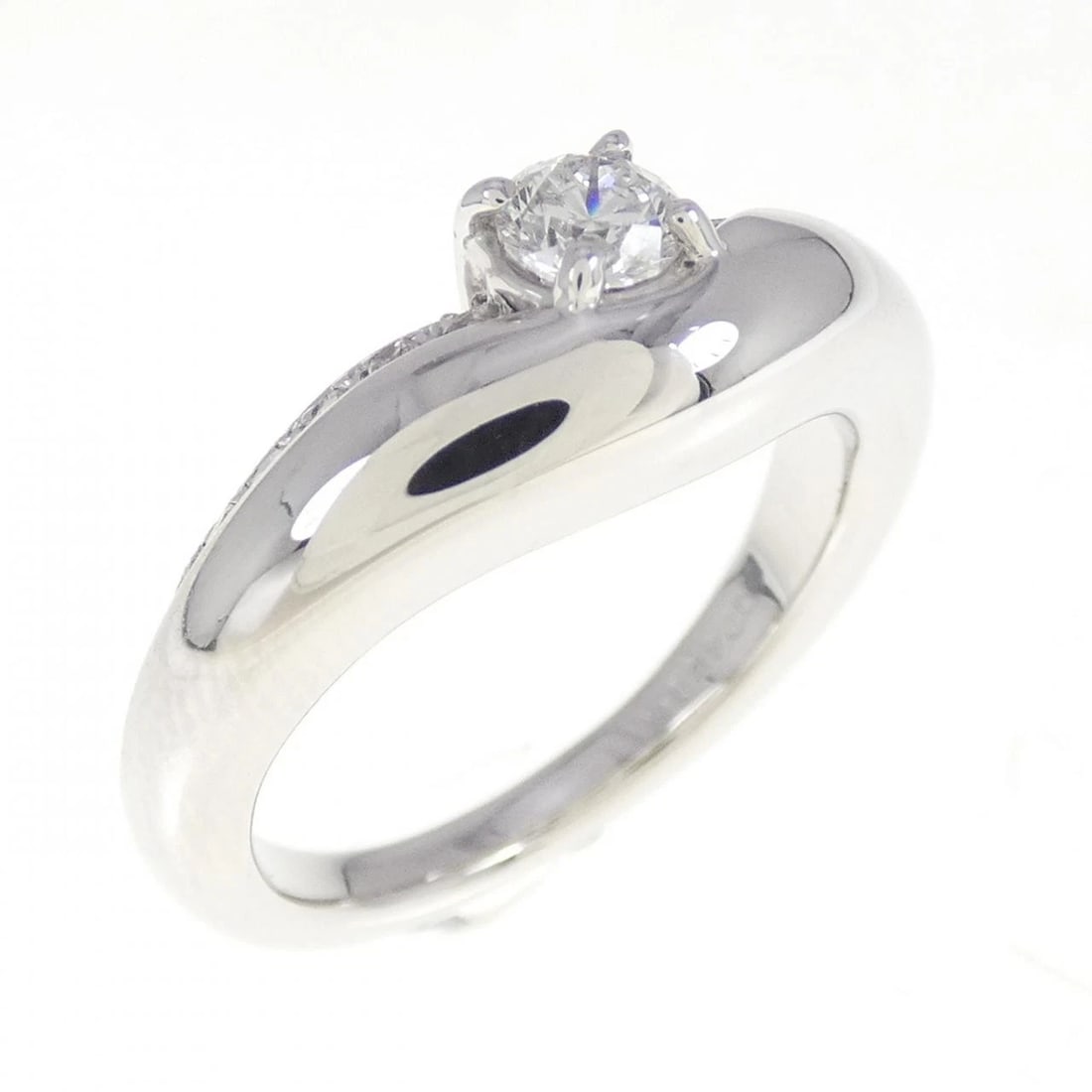 K18WG DIAMOND RING: K18WG Diamond Ring Brand: Unbranded Type/Style: Diamond ring Material: 18k White Gold, Main Stone/Creation Natural Color: White Gold Size: US 5 1/2 Accessories: None Accessories Notice: When