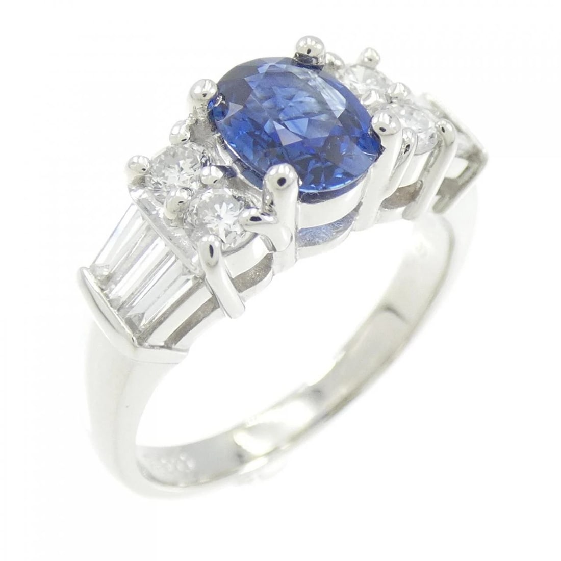 PT SAPPHIRE RING: PT Sapphire Ring Brand: Unbranded Type/Style: Sapphire Ring Material: Platinum, Main Stone/Creation Sapphire Secondary Stone Diamond Color: Platinum Size: US 5 3/4 Accessories: None Accessories