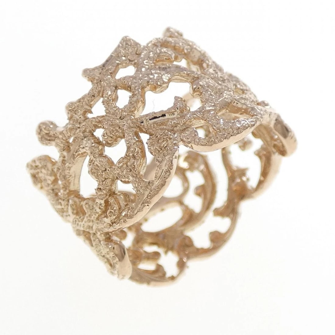 K18PG RING: K18PG ring Brand: Unbranded Type/Style: Ring Material: 18k Pink Gold, Color: Pink Gold Size: US 6 3/4 Accessories: None Accessories Notice: When purchasing pre-owned goods, please refer to the photos