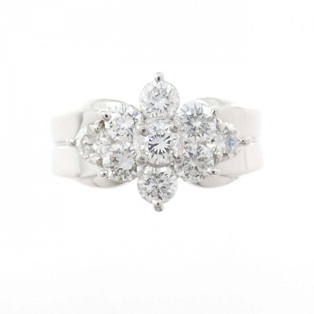 PT900 FLOWER DIAMOND RING - 2