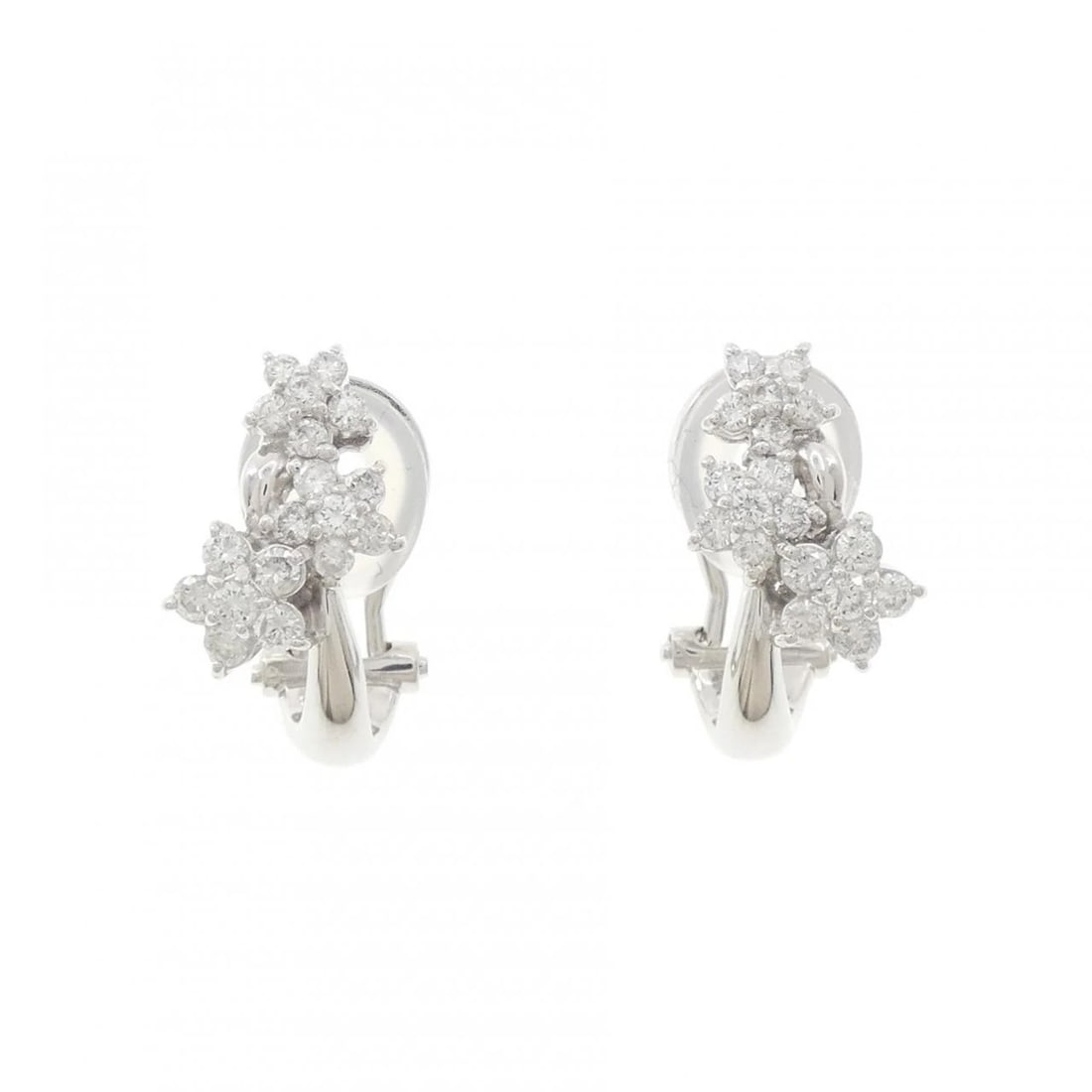 PT900 FLOWER DIAMOND PIERCING: PT900 Flower Diamond Piercing Brand: Unbranded Type/Style: Diamond Pierce/Earring Material: Platinum900, Main Stone/Creation Natural Color: Platinum Size: Actual Size Approximate dimensions (height x