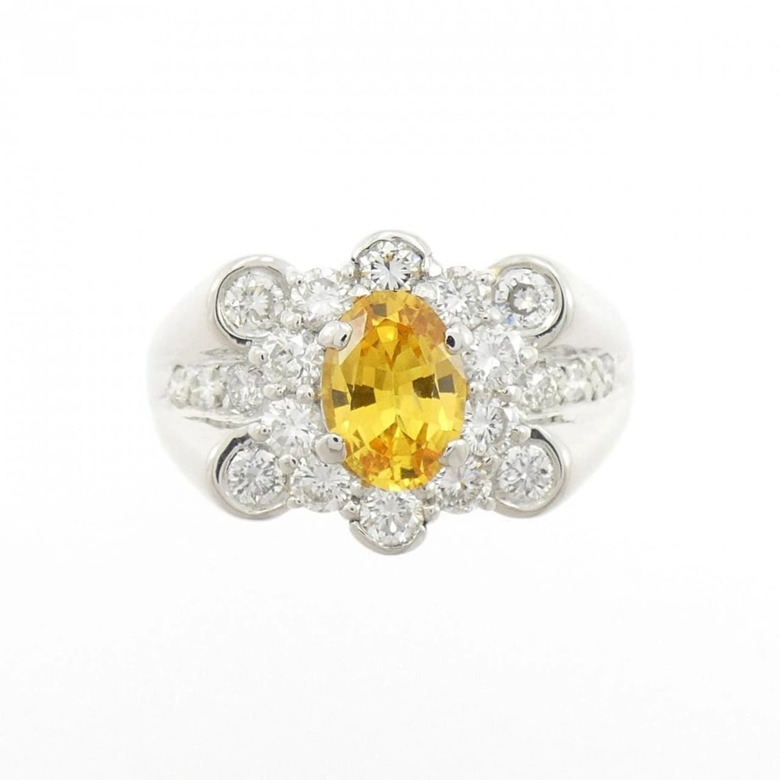 PT900 SAPPHIRE RING: PT900 Sapphire Ring Brand: Unbranded Type/Style: Sapphire Ring Material: Platinum900, Main Stone/Creation Sapphire Secondary Stone Diamond Color: Platinum Size: US 6 1/2 Accessories: None Accessories
