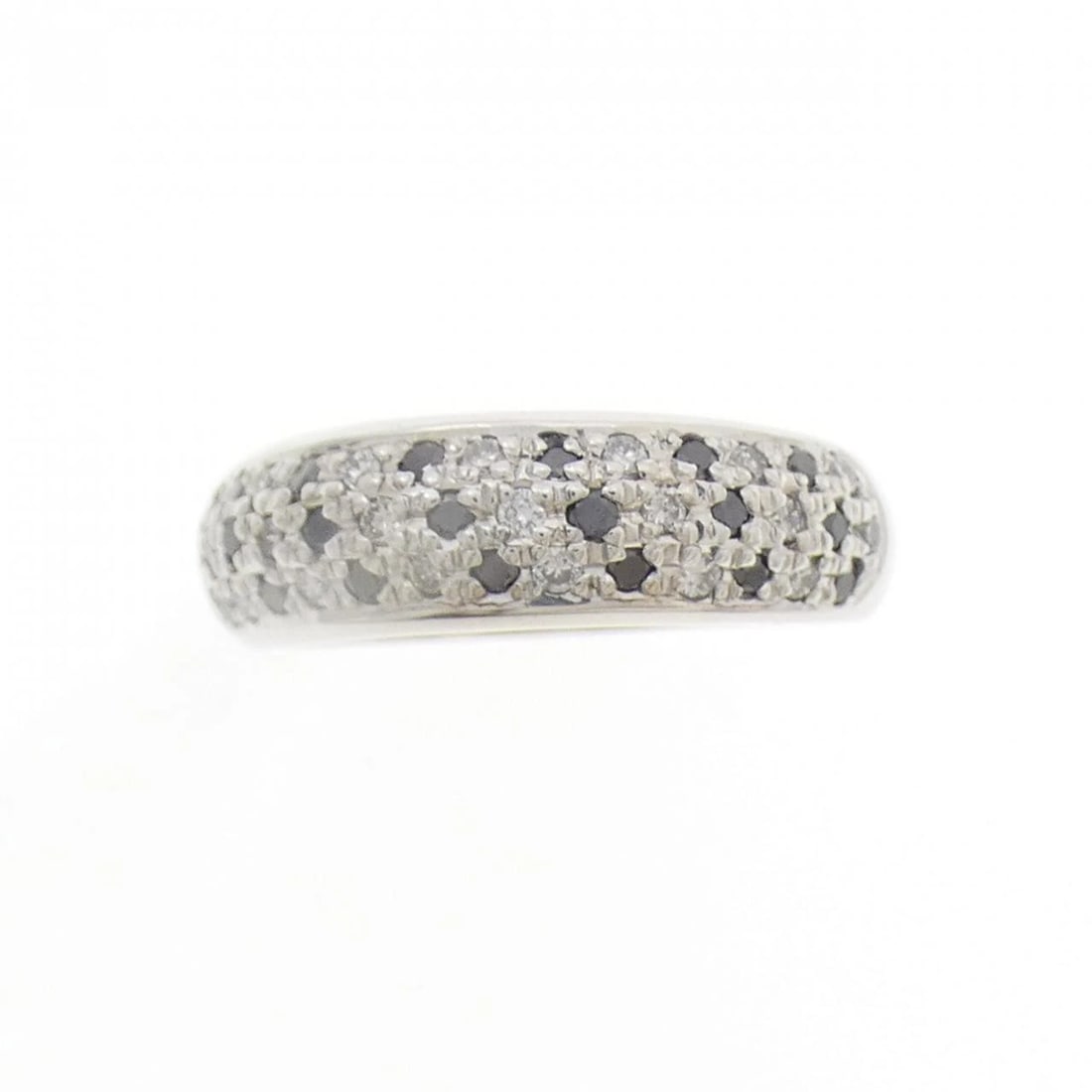 K18WG DIAMOND RING: K18WG Diamond Ring Brand: Unbranded Type/Style: Diamond Ring Material: 18k White Gold, Main Stone/Creation Natural Color: White Gold Size: US 6 Accessories: None Accessories Notice: When purchasing