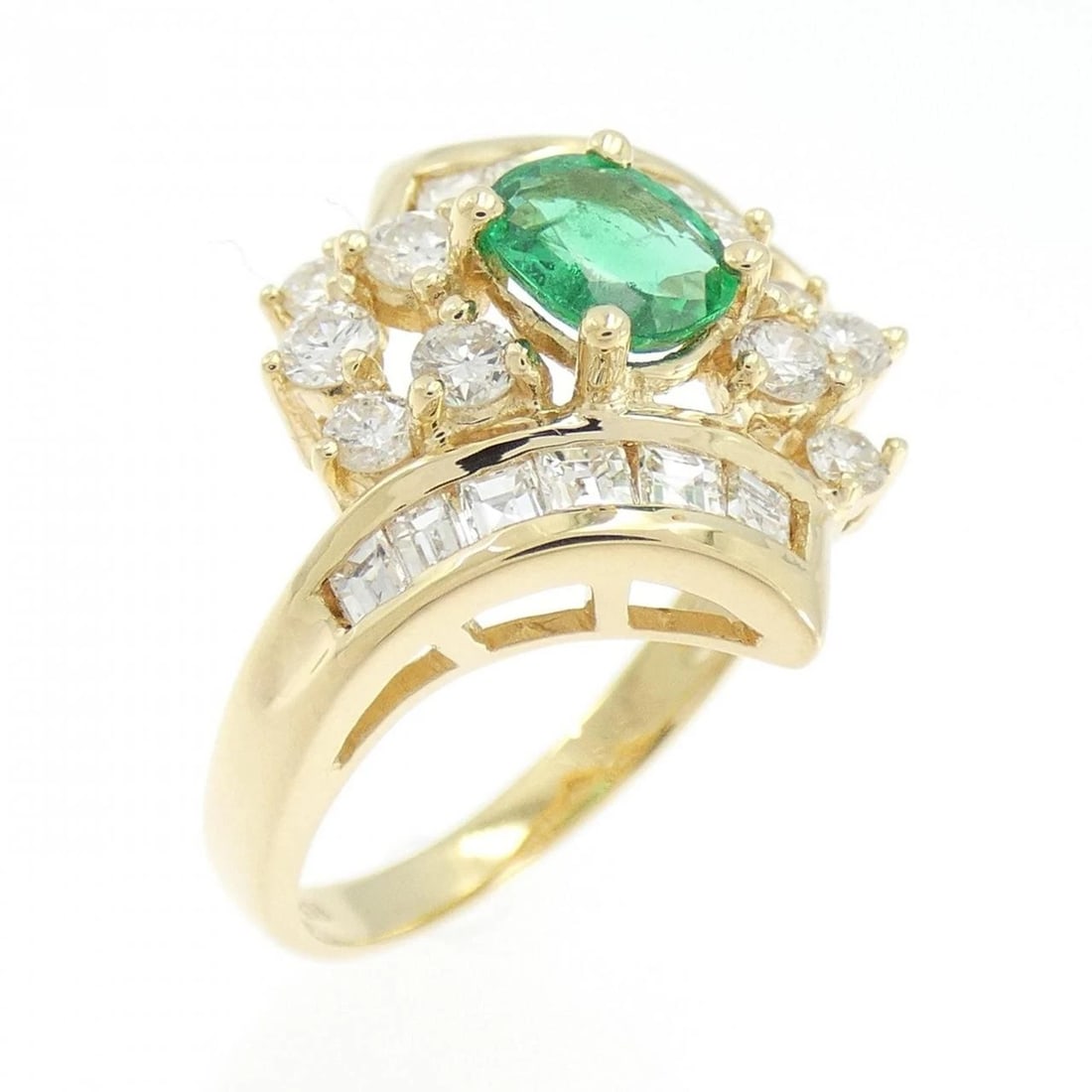 18K YELLOW GOLD EMERALD RING: 18K Yellow Gold Emerald Ring Brand: Unbranded Type/Style: Emerald Ring Material: 18K Yellow Gold, Main Stone/Creation Emerald Color: Yellow Gold Size: US 5 1/4 Accessories: None Accessories Notice:
