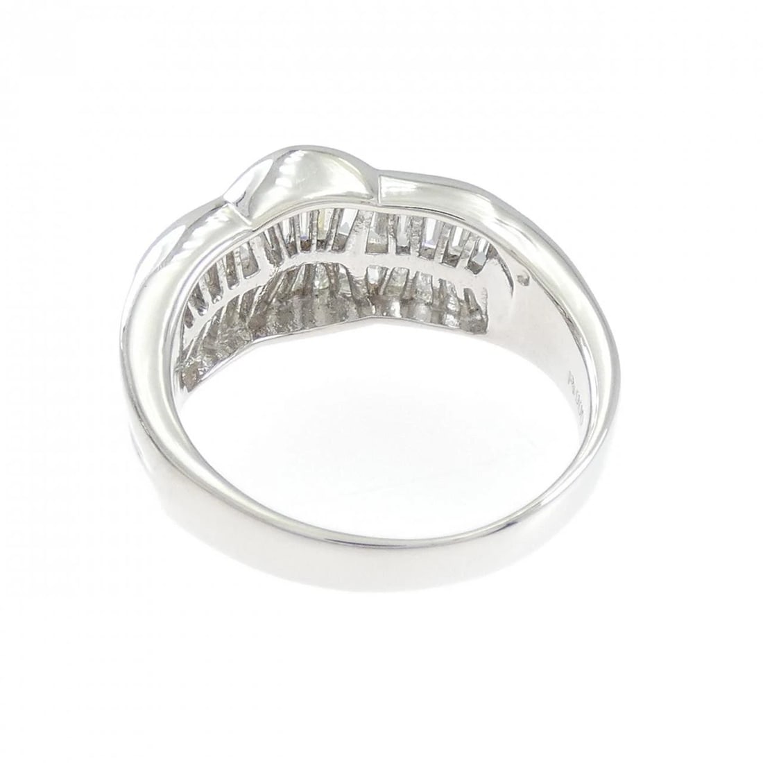 PT900 DIAMOND RING - 3