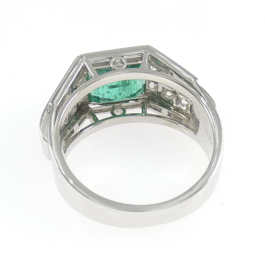 PT950 EMERALD RING - 3