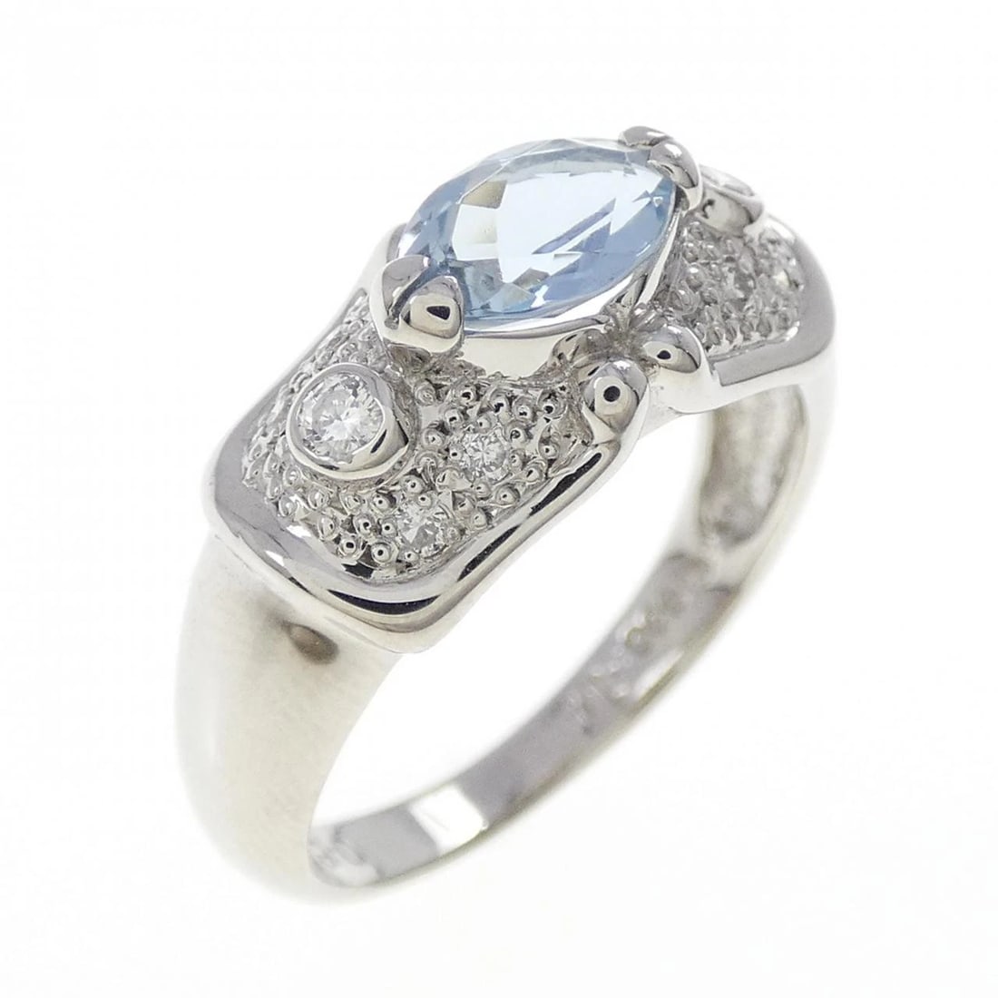 PT900 AQUAMARINE RING: PT900 Aquamarine Ring Brand: Unbranded Type/Style: Aquamarine Ring Material: Platinum900, Main Stone/Creation Aquamarine Secondary Stone Diamond Color: Platinum Size: US 6 1/4 Accessories: None