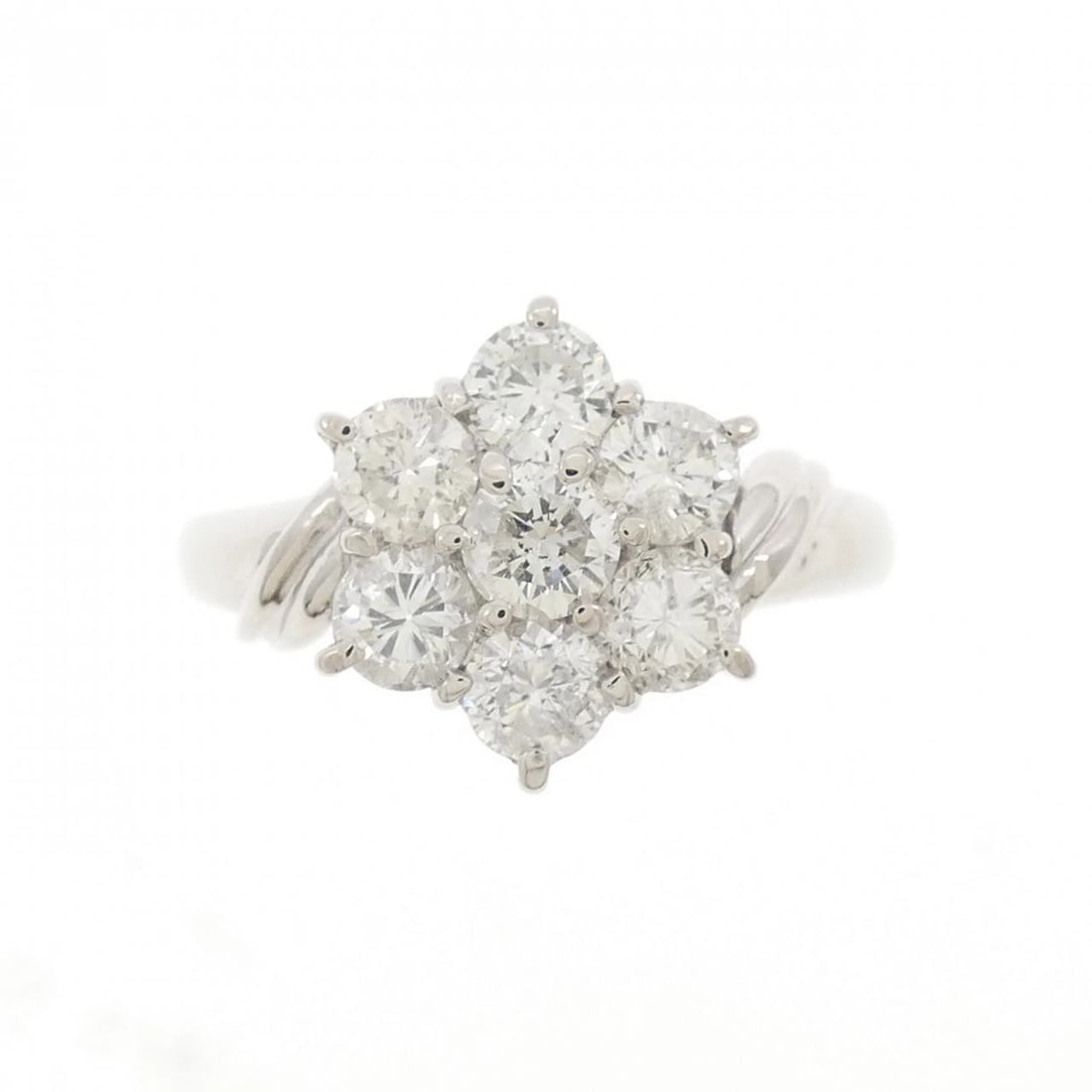 PT900 FLOWER DIAMOND RING - 2