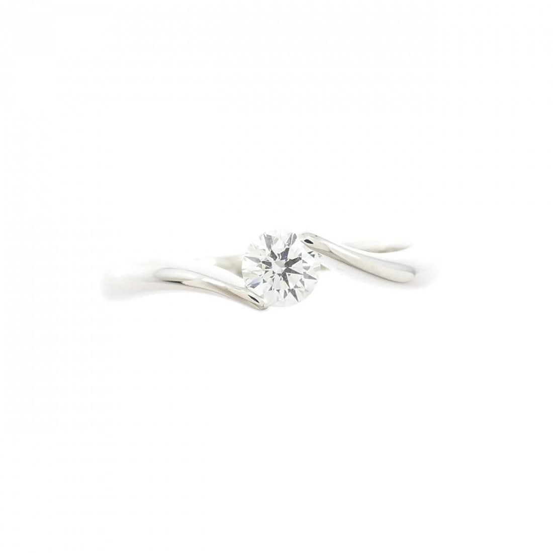 PT900 SOLITAIRE DIAMOND RING - 2