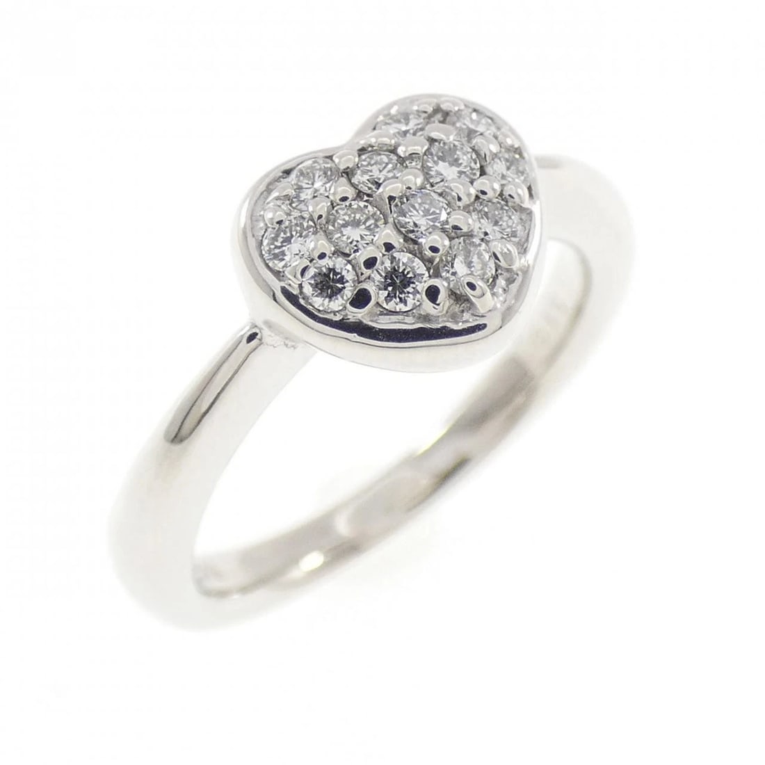 K18WG HEART PAVE DIAMOND RING: K18WG Heart Pave Diamond Ring Brand: Unbranded Type/Style: Diamond Ring Material: 18k White Gold, Main Stone/Creation Natural Color: White Gold Size: US 3 1/4 Accessories: None Accessories Notice: