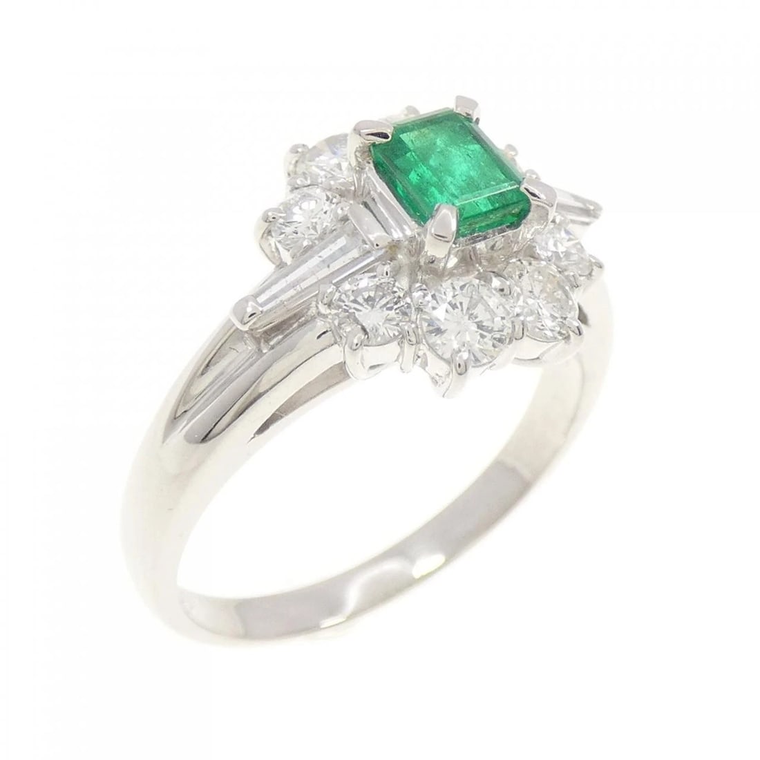 PT EMERALD RING: PT Emerald Ring Brand: Unbranded Type/Style: Emerald Ring Material: Platinum, Main Stone/Creation Emerald Secondary Stone Diamond Color: Platinum Size: US 6 1/2 Accessories: None Accessories Notice: