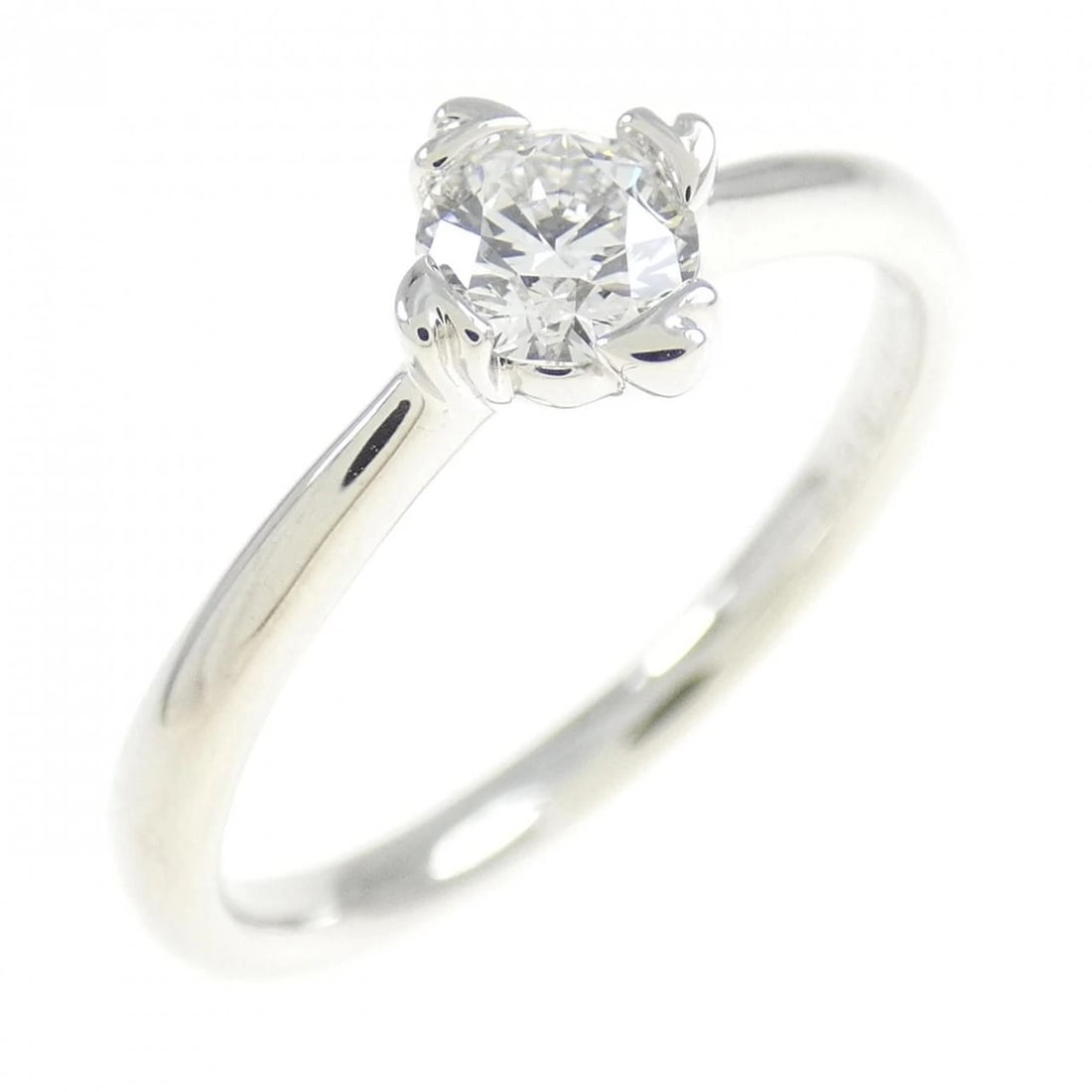 PT DIAMOND RING: PT Diamond Ring Brand: Unbranded Type/Style: Diamond ring Material: Platinum, Main Stone/Creation Natural Color: Platinum Size: US 5 1/2 Accessories: None Accessories Notice: When purchasing