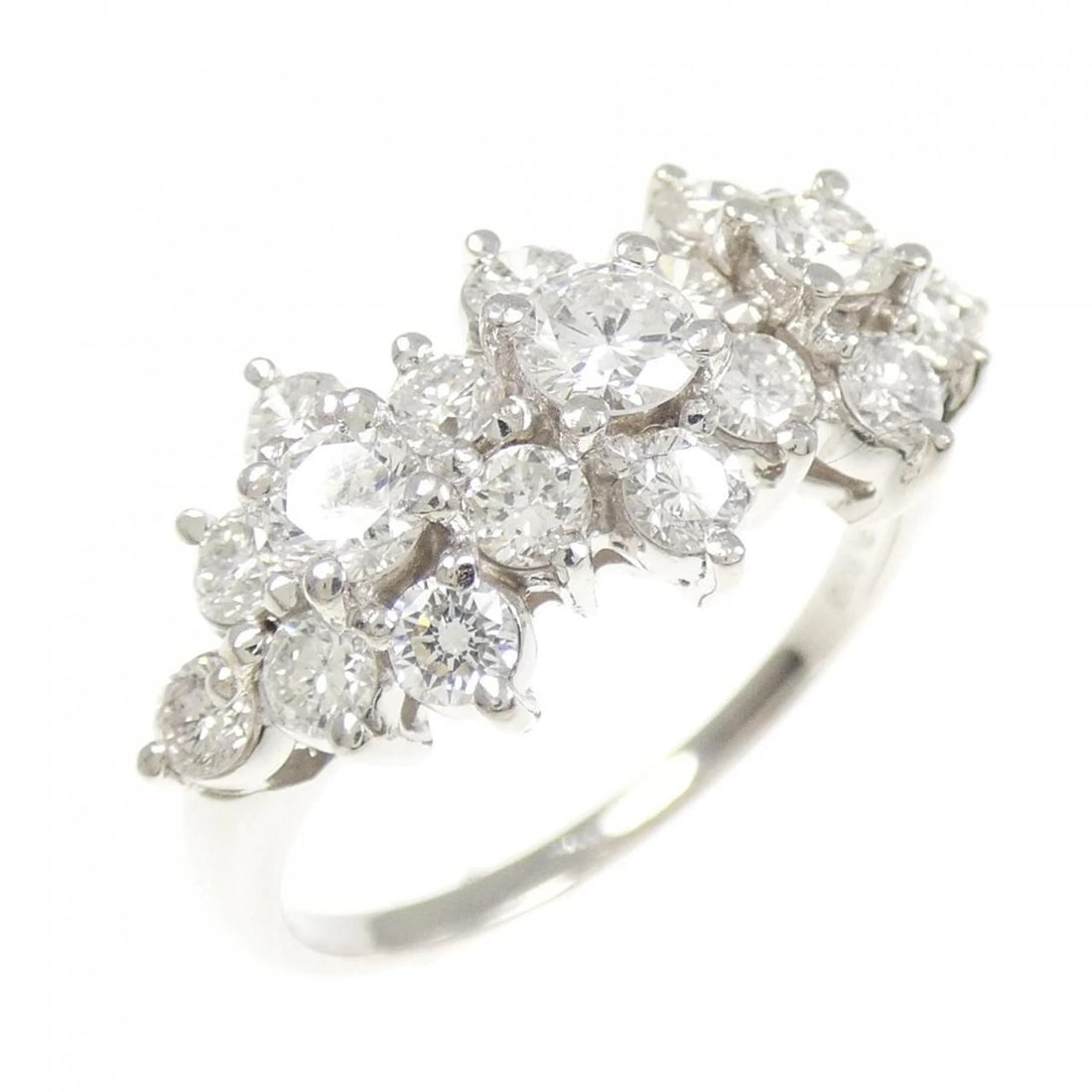 PT900 DIAMOND RING: PT900 Diamond Ring Brand: Unbranded Type/Style: Diamond Ring Material: Platinum900, Main Stone/Creation Natural Color: Platinum Size: US 6 1/4 Accessories: None Accessories Notice: When purchasing