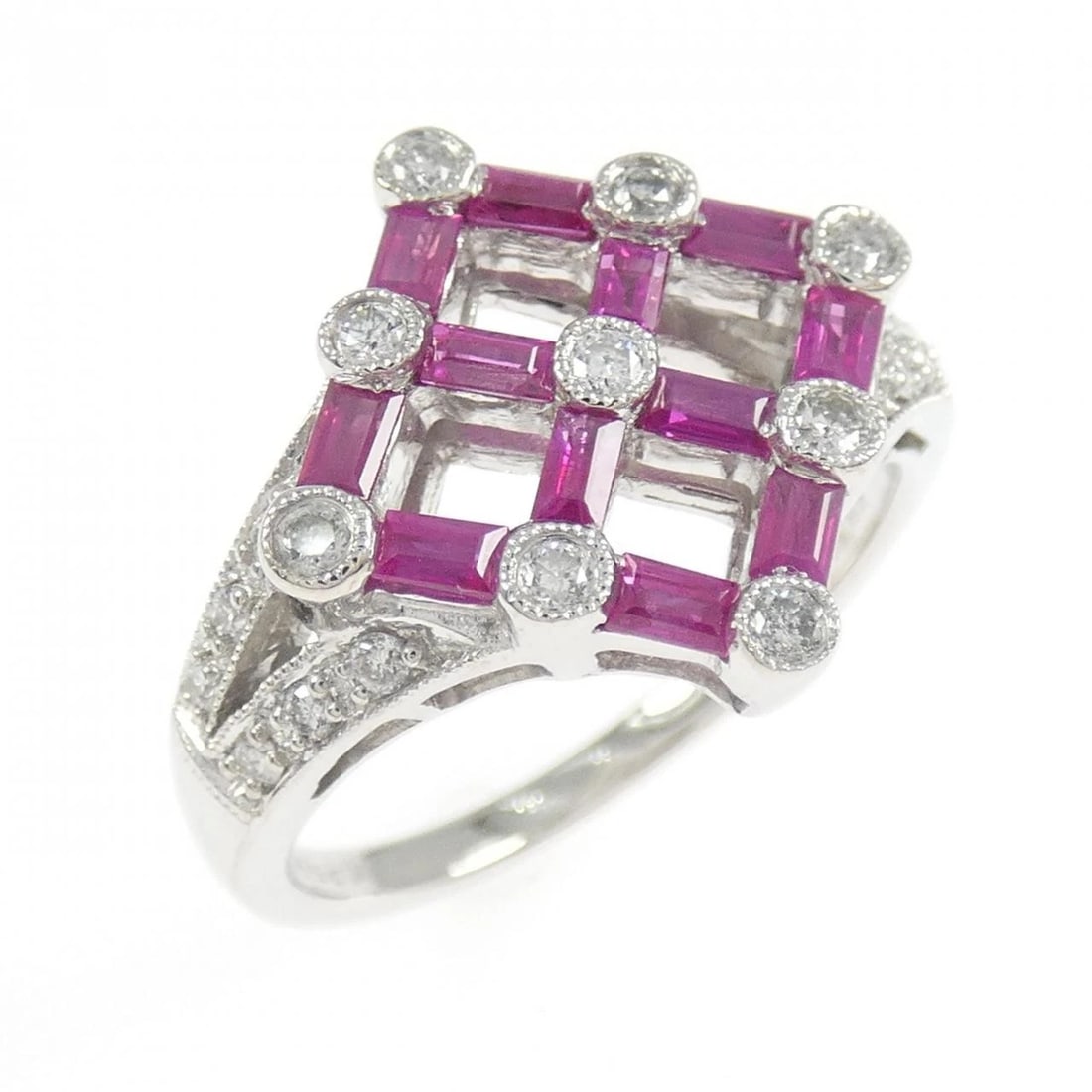 K18WG RUBY RING: K18WG Ruby Ring Brand: Unbranded Type/Style: Ruby Ring Material: 18k White Gold, Main Stone/Creation RubySecondary Stone Diamond Color: White Gold Size: US 6 1/4 Accessories: None Accessor