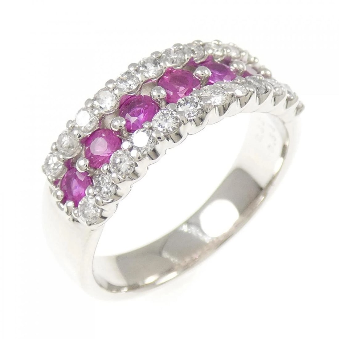 PT900 RUBY RING: PT900 Ruby Ring Brand: Unbranded Type/Style: Ruby Ring Material: Platinum900, Main Stone/Creation RubySecondary Stone Diamond Color: Platinum Size: US 7 1/4 Accessories: None Accessories N