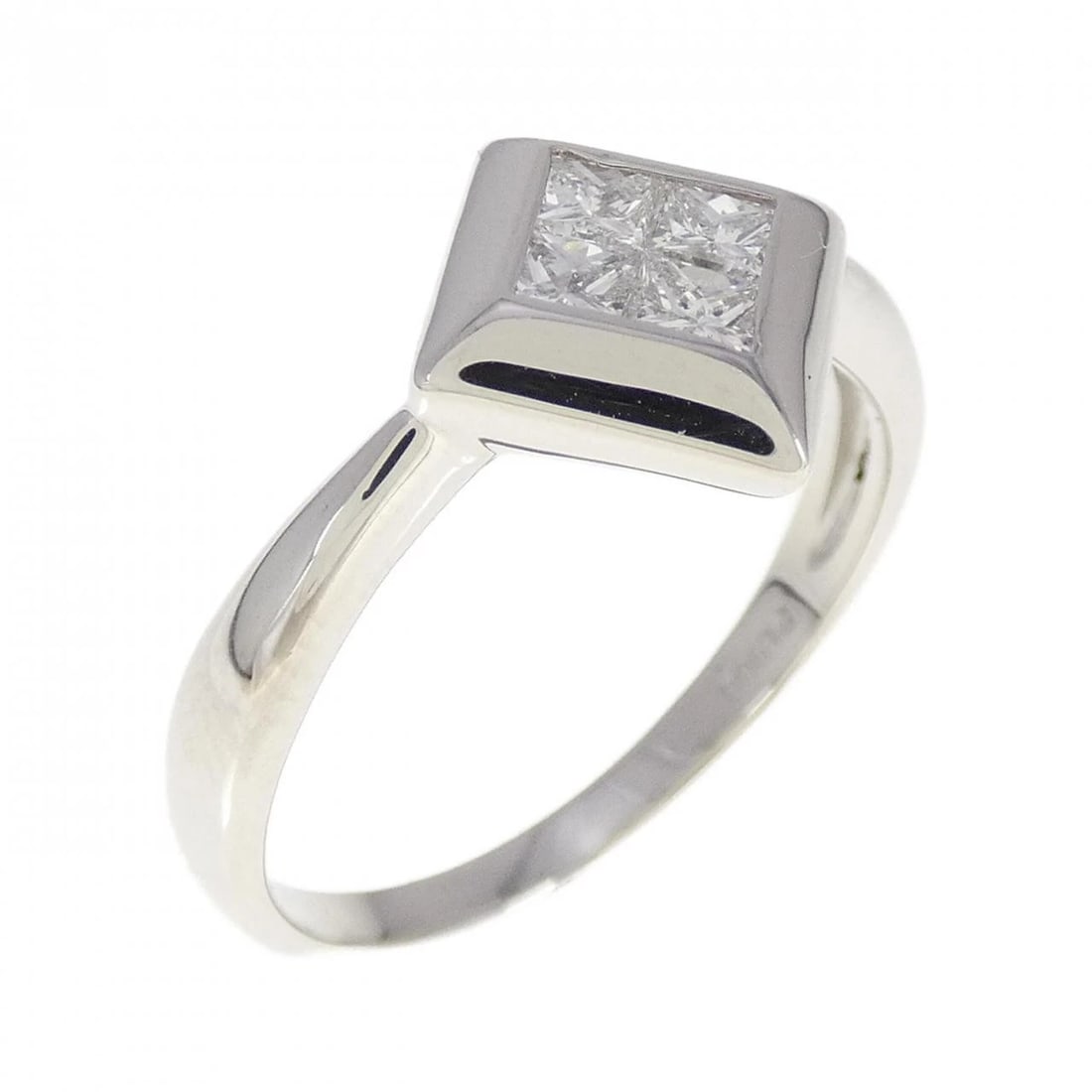 PT DIAMOND RING: PT Diamond Ring Brand: Unbranded Type/Style: Diamond ring Material: Platinum, Main Stone/Creation Natural Color: Platinum Size: US 10 Accessories: None Accessories Notice: When purchasing pre-owned