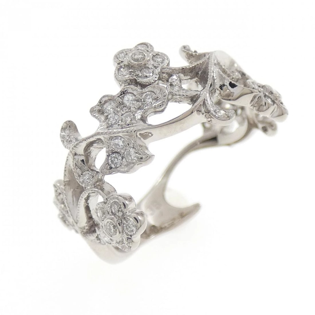 K18WG FLOWER DIAMOND RING: K18WG Flower Diamond Ring Brand: Unbranded Type/Style: Diamond Ring Material: 18k White Gold, Main Stone/Creation Natural Color: White Gold Size: US 6 1/4 Accessories: None Accessories Notice: When