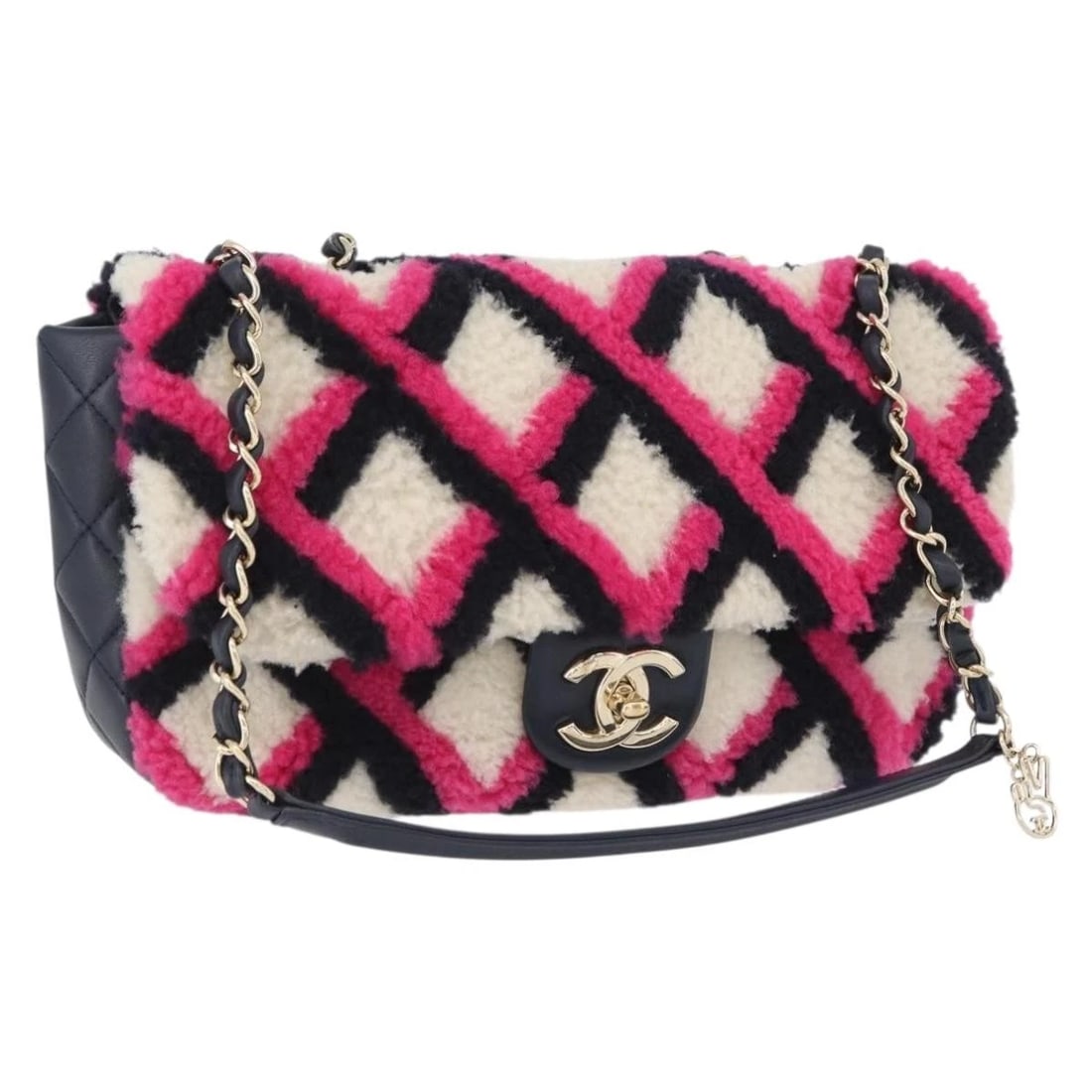 CHANEL MATELASSE CHAIN SHOULDER BAG: CHANEL Matelasse Chain Shoulder Bag Brand: CHANEL Type/Style: Shoulder Bag Material: Canvas Color: Black/Pink Size: Size(Inch) W10.6 x H5.5 x D2.4inch(Approx) Accessories: None Accessories