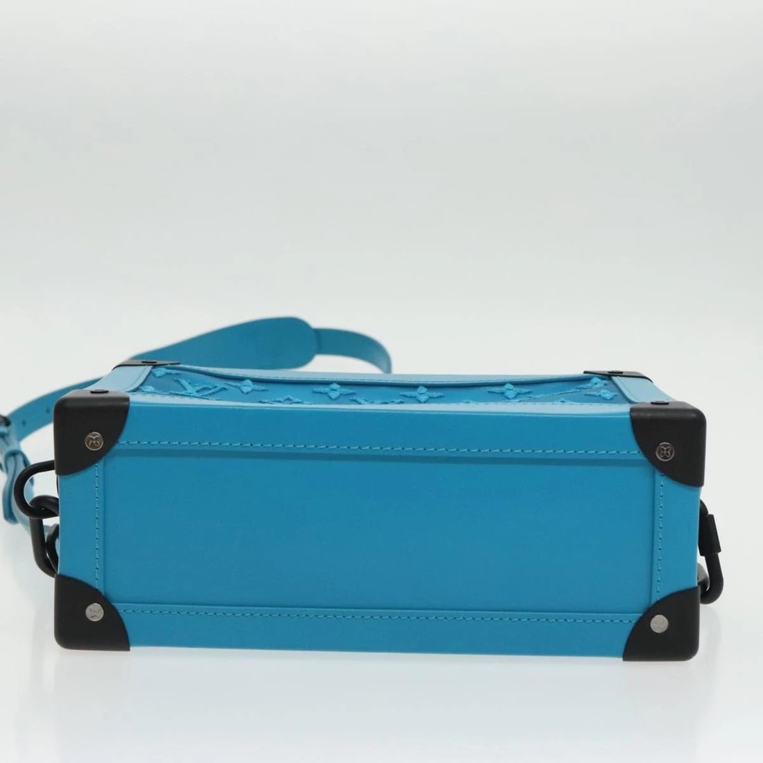 LOUIS VUITTON MONOGRAM MESH SOFT TRUNK BA - 5