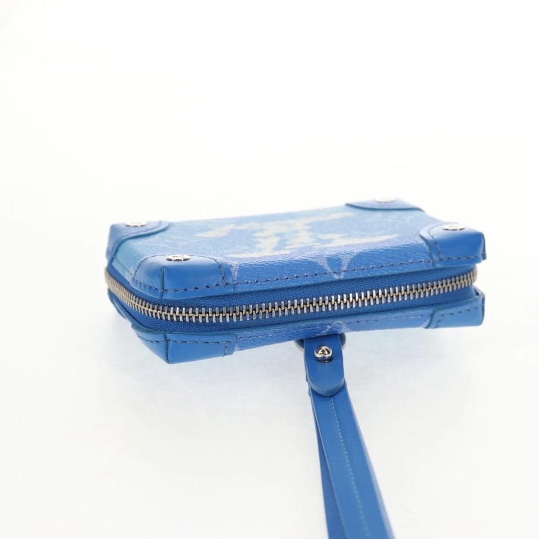 LOUIS VUITTON CLOUDS SOFT TRUNK WALLET - 6