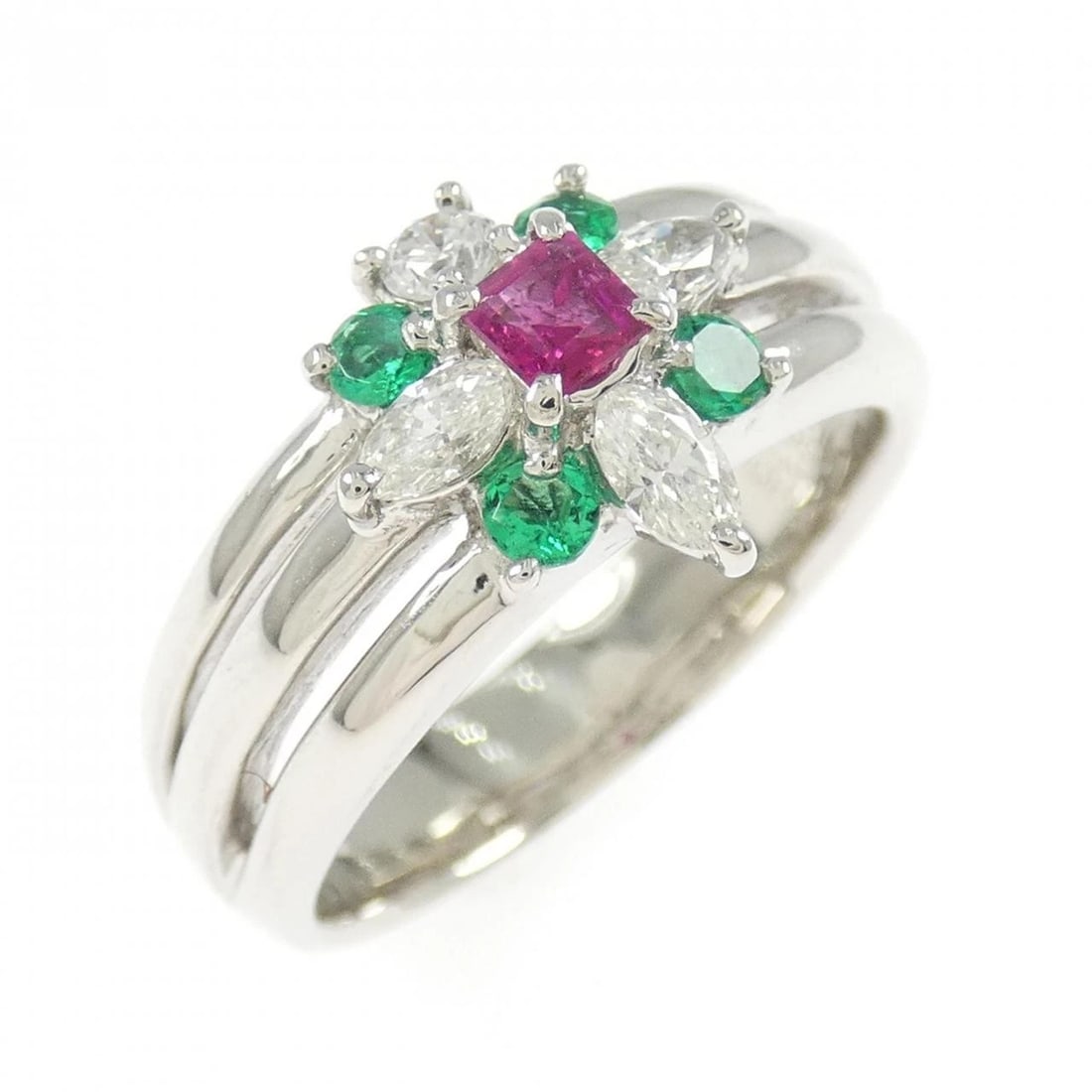 PT900 RED BERYL RING: PT900 Red Beryl Ring Brand: Unbranded Type/Style: Red Beryl Ring Material: Platinum900, Main Stone/Creation Red Beryl Secondary Stone Emerald / Diamond Color: Platinum Size: US 6 3/4 Accessories: