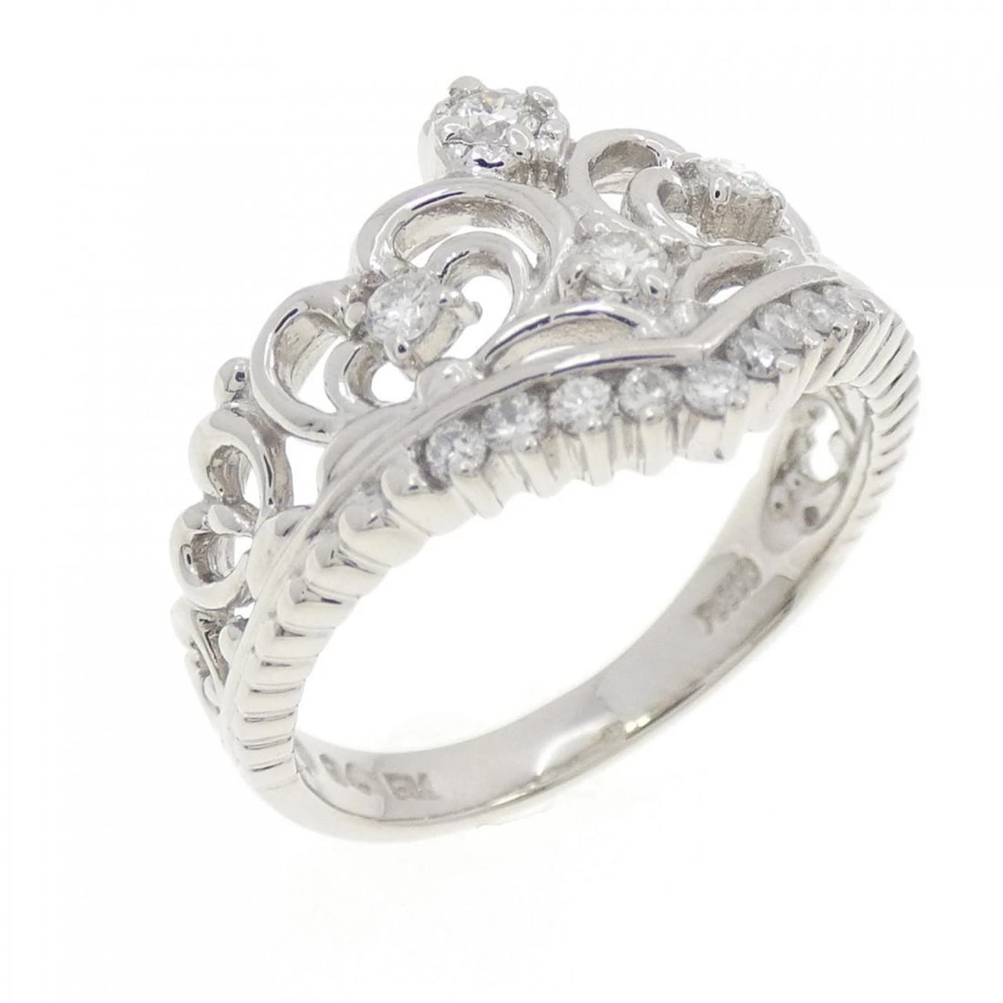 PT900 CROWN DIAMOND RING: PT900 Crown Diamond Ring Brand: Unbranded Type/Style: Diamond Ring Material: Platinum900, Main Stone/Creation Natural Color: Platinum Size: US 6 Accessories: None Accessories Notice: When purchasing