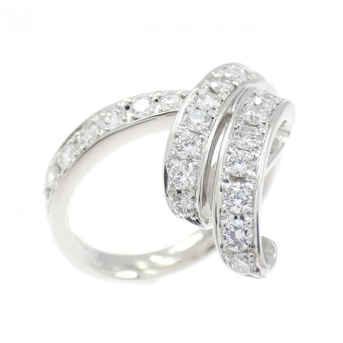PT900 DIAMOND RING: PT900 Diamond Ring Brand: Unbranded Type/Style: Diamond Ring Material: Platinum900, Main Stone/Creation Natural Color: Platinum Size: Actual Size Pendant length approx. x width approx.: 18.1mmx10.0mm 