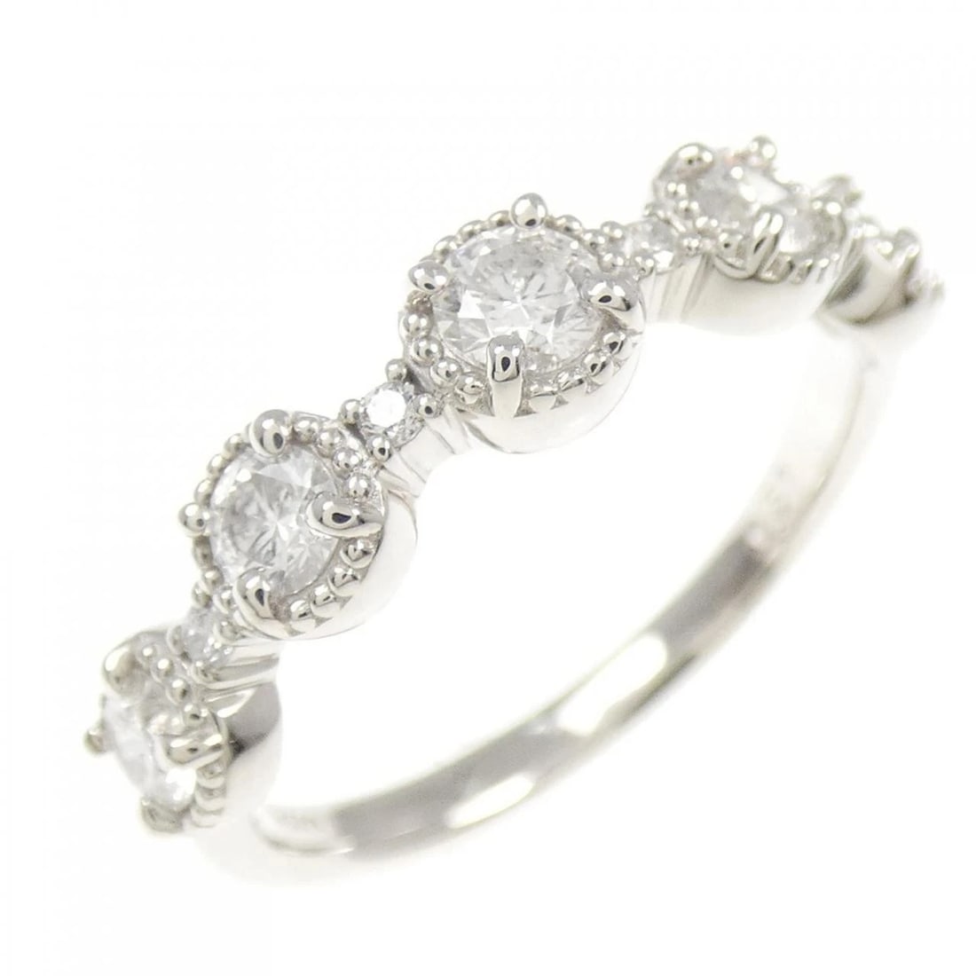 PT900 DIAMOND RING: PT900 Diamond Ring Brand: Unbranded Type/Style: Diamond Ring Material: Platinum900, Main Stone/Creation Natural Color: Platinum Size: US 6 Accessories: None Accessories Notice: When purchasing