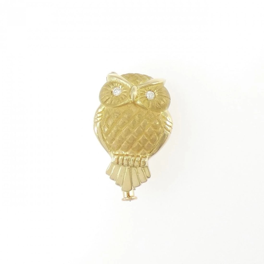 18K YELLOW GOLD OWL DIAMOND BROOCH: 18K Yellow Gold Owl Diamond Brooch Brand: Unbranded Type/Style: Diamond Pendant/Brooch Material: 18K Yellow Gold, Main Stone/Creation Natural Color: Yellow Gold Size: Actual Size Approx. height x