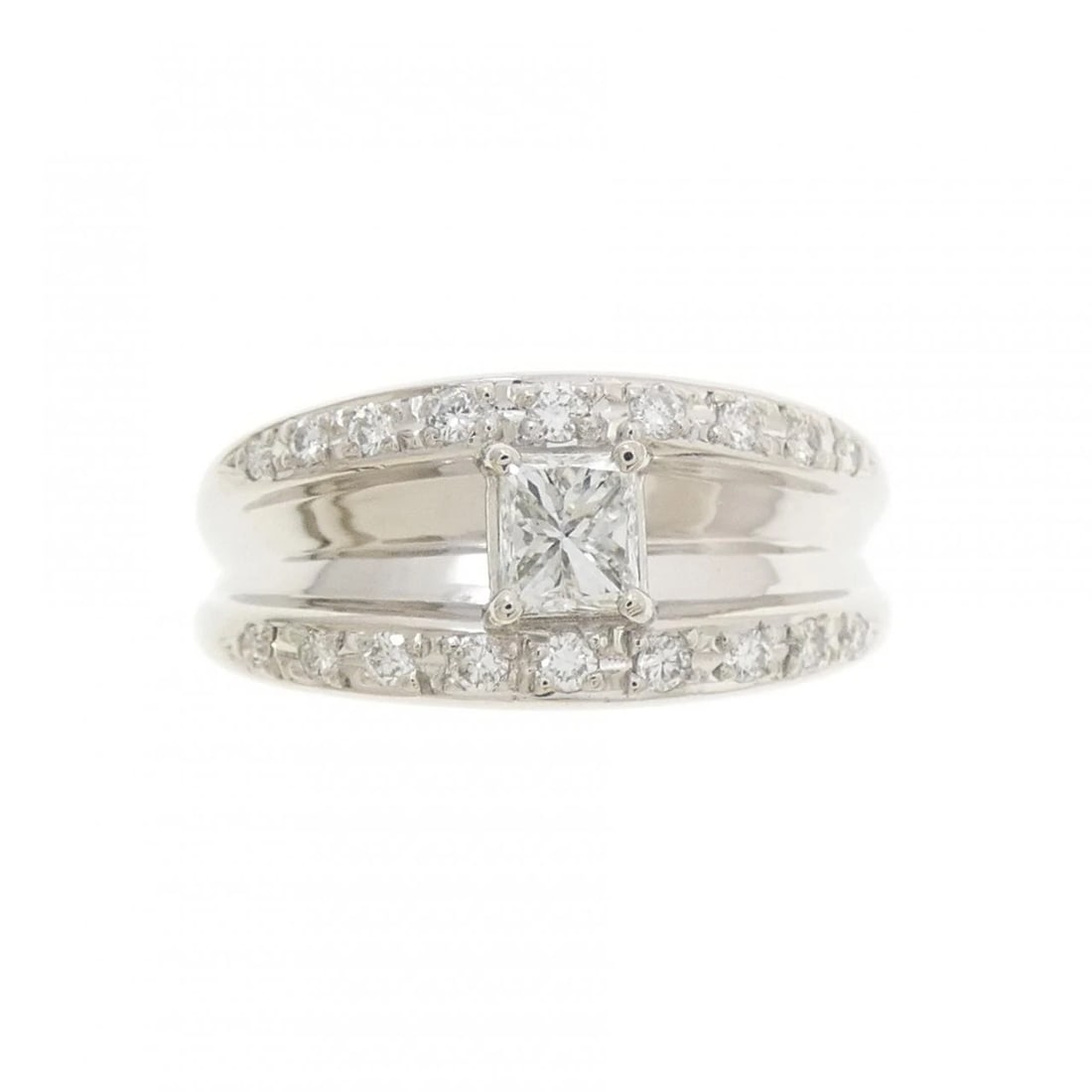 PT900 DIAMOND RING - 2
