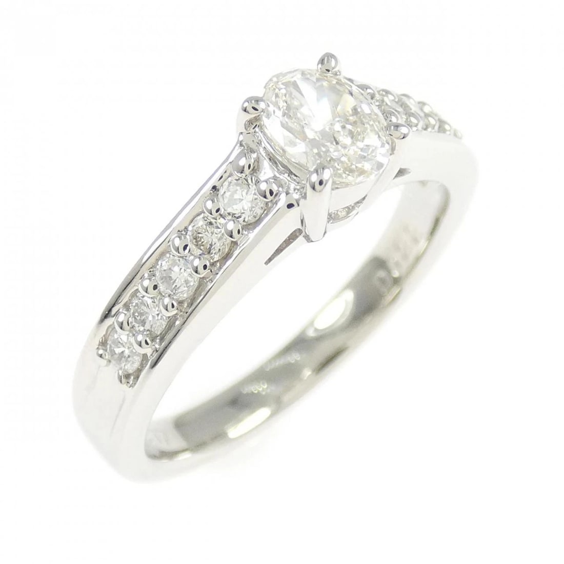 PT900 DIAMOND RING: PT900 Diamond Ring Brand: Unbranded Type/Style: Diamond Ring Material: Platinum900, Main Stone/Creation Natural Color: Platinum Size: US 5 3/4 Accessories: None Accessories Notice: When purchasing