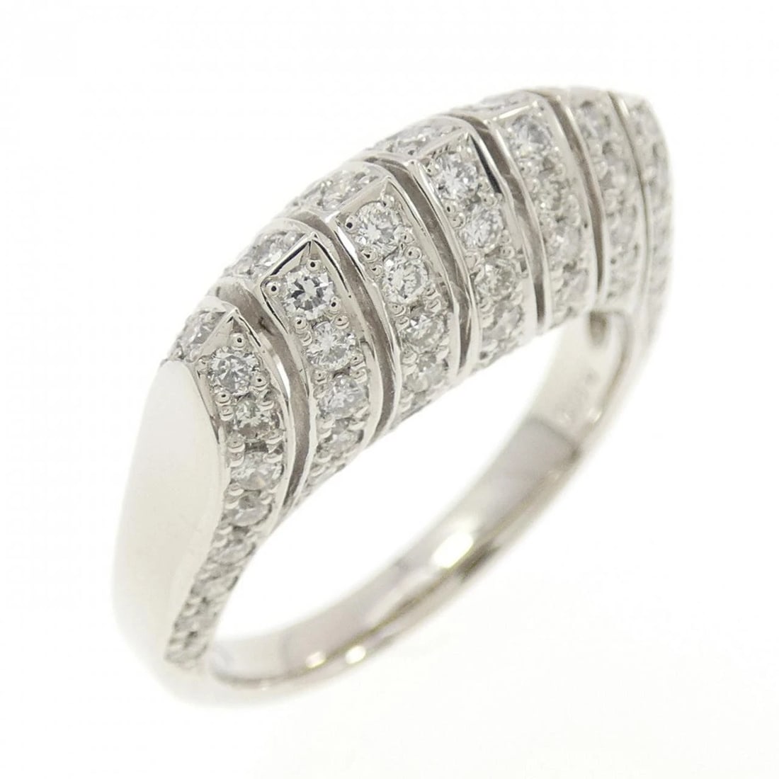 PT900 DIAMOND RING: PT900 Diamond Ring Brand: Unbranded Type/Style: Diamond Ring Material: Platinum900, Main Stone/Creation Natural Color: Platinum Size: US 6 1/4 Accessories: None Accessories Notice: When purchasing