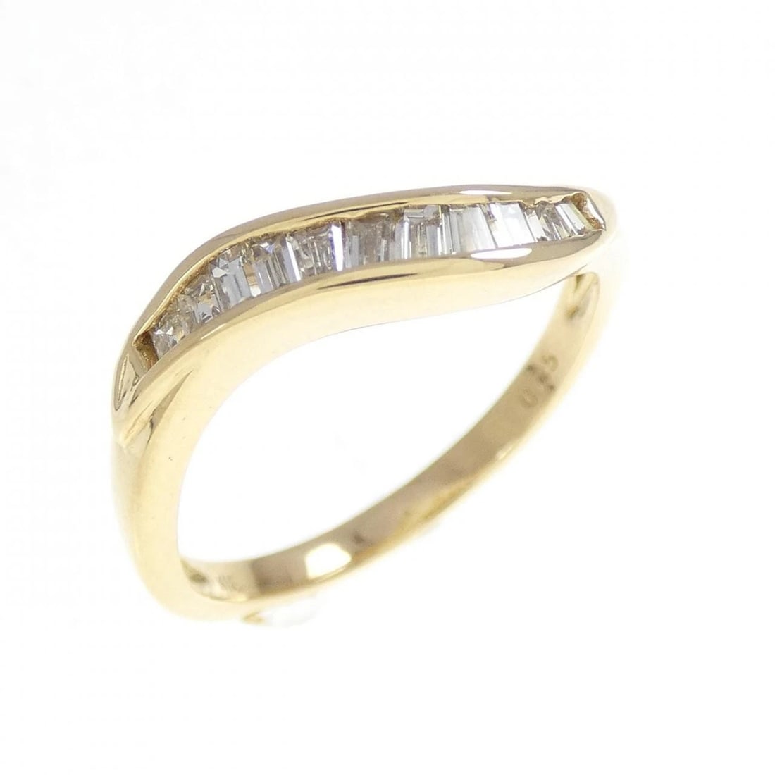 K18YG DIAMOND RING: K18YG Diamond Ring Brand: Unbranded Type/Style: Diamond Ring Material: 18K Yellow Gold, Main Stone/Creation Natural Color: Yellow Gold Size: US 6 1/4 Accessories: None Accessories Notice: When