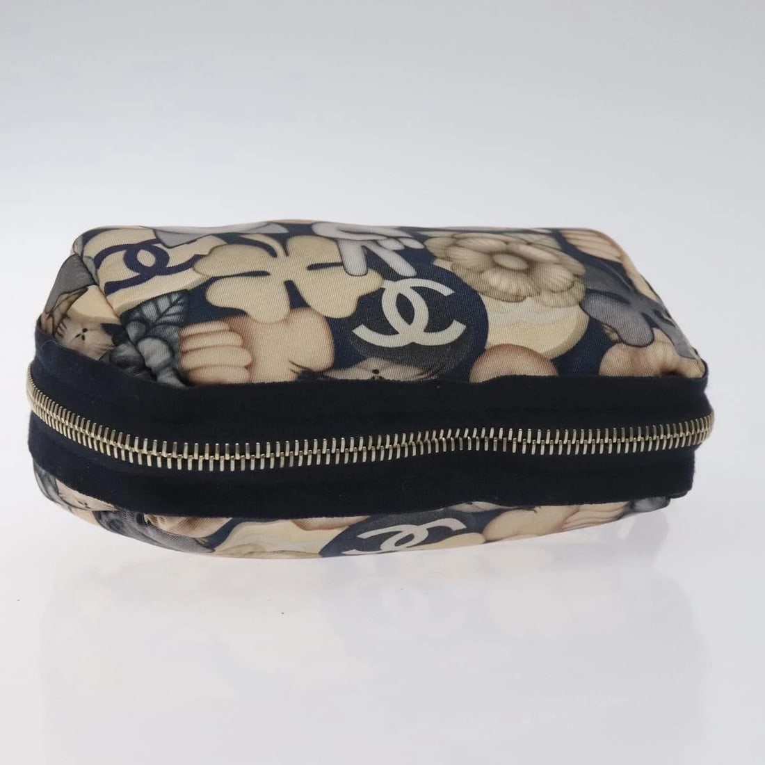 CHANEL COCO MARK POUCH NYLON - 5