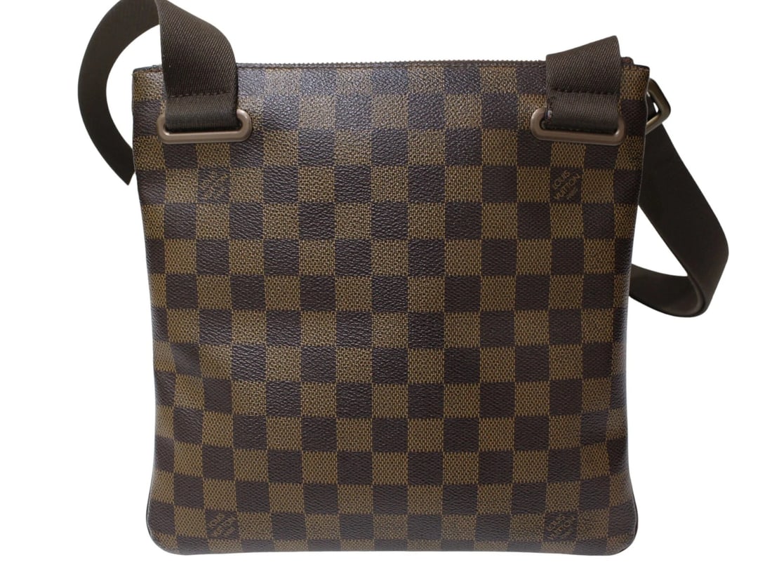 LOUIS VUITTON POCHETTE PLAT BROLYN SHOULDER BAG: Louis Vuitton Pochette Plat Brolyn Shoulder bag Brand: LOUIS VUITTON Type/Style: Crossbody/Shoulder Bag Material: Damier Ebene Canvas Color: Brown Size: approx. 25cm (H) x 25cm (W) x 3cm (D) Acces