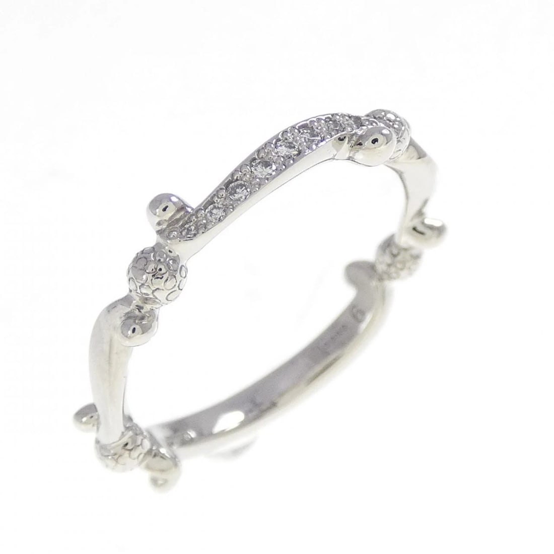 GUCCI DIAMOND RING: Gucci Diamond Ring Brand: GUCCI Type/Style: ring Material: Platinum950, Main Stone/Creation Natural Color: White Size: US 5.25(9) Accessories: None Accessories Notice: When purchasing pre-owned