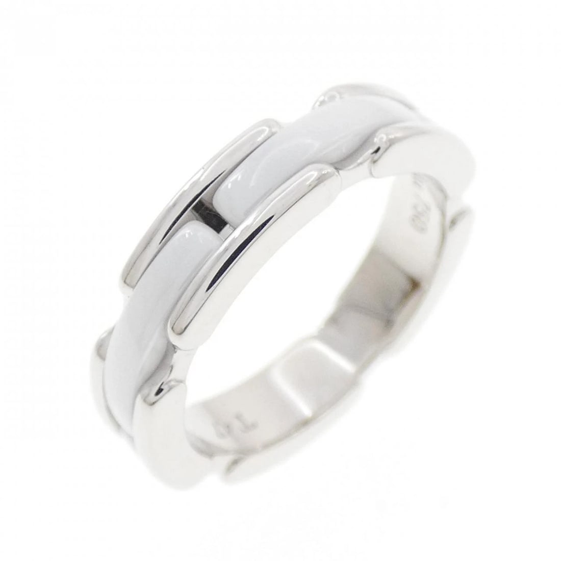 CHANEL ULTRA COLLECTION RING: Chanel Ultra Collection Ring Brand: CHANEL Type/Style: Ring Material: 750 white gold/ceramic, Color: white gold/ceramic Size: US 4 Accessories: None Accessories Notice: When purchasing pre