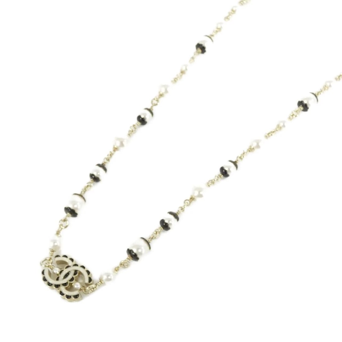CHANEL NECKLACE: Chanel Necklace Brand: CHANEL Type/Style: Necklace Material: Fake pearl, Color: WHITE+BLACK / GOLD (Gold) Metal Size: Length: 76-88cm Top width x height: 2cmx1.3cm Accessories: None Accessories