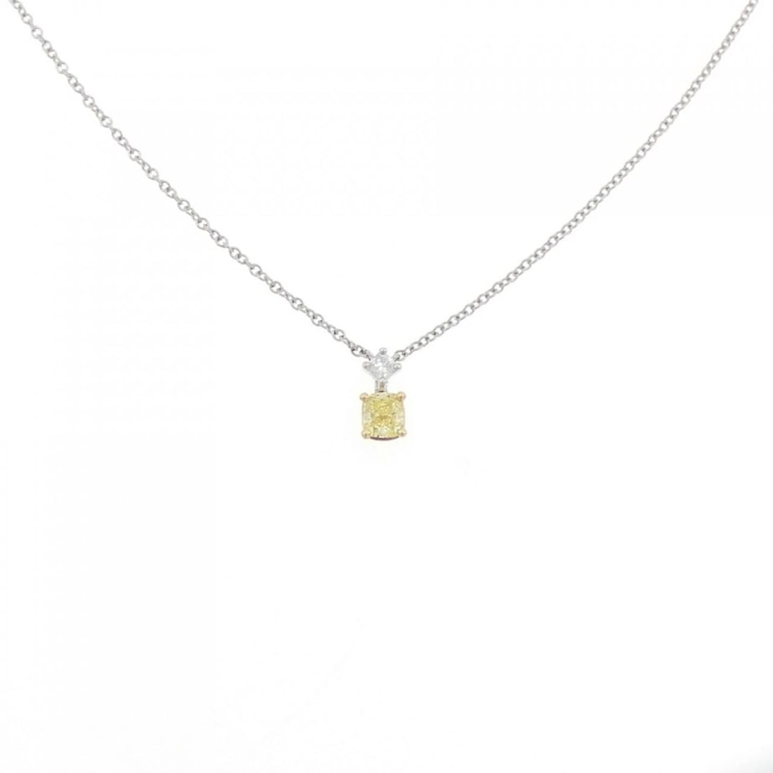 TIFFANY & CO. LUCIDA NECKLACE: TIFFANY & Co. Lucida Necklace Brand: TIFFANY&Co. Type/Style: Necklace Material: 750 Yellow Gold/Platinum 950, Main Stone/Creation Natural Color: Yellow GoldWhite Size: Size41cmActual Size Pendant leng