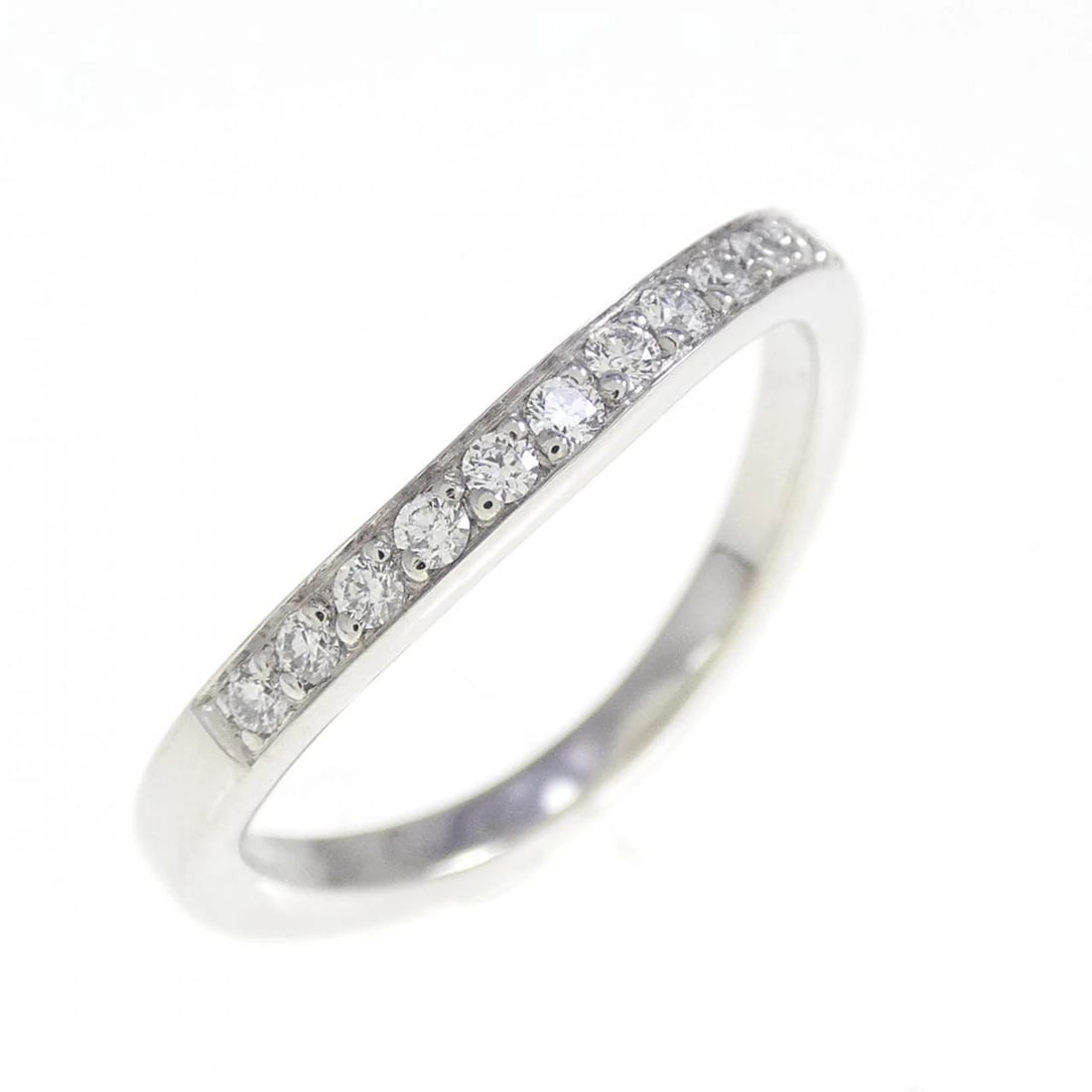 CHANEL RIBBON DE CHANEL RING: CHANEL Ribbon de CHANEL Ring Brand: CHANEL Type/Style: ring Material: Platinum950, Main Stone/Creation Natural Color: White Size: US 5 Accessories: None Accessories Notice: When purchasing pre-owned