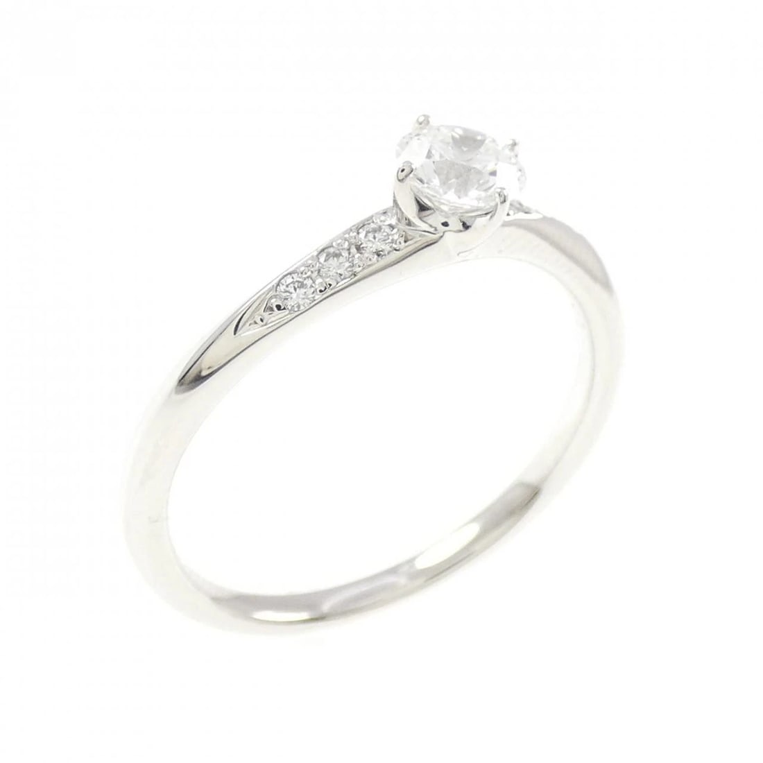 TASAKI INFINITA SOLITAIRE RING: TASAKI INFINITA Solitaire Ring Brand: TASAKI Type/Style: Ring Material: Platinum950, Main Stone/Creation Natural Color: White Size: US 5 1/4 Accessories: None Accessories Notice: When purchasing