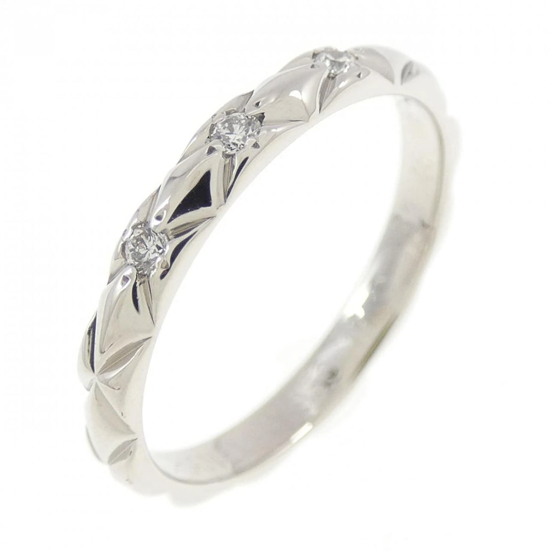 CHANEL MATELASSE RING: Chanel Matelasse Ring Brand: CHANEL Type/Style: Ring Material: Platinum950, Main Stone/Creation Natural Color: Platinum Size: US 3 3/4 Accessories: None Accessories Notice: When purchasing pre-owned