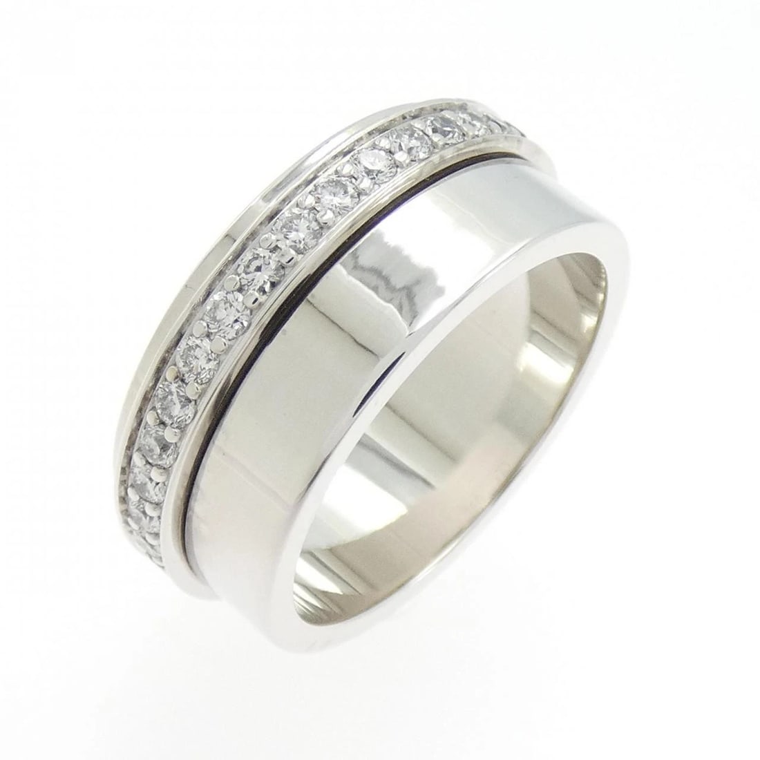PIAGET POSSESSION RING: PIAGET Possession ring Brand: PIAGET Type/Style: Ring Material: 750 white gold, Main Stone/Creation Natural Color: White Gold Size: US 6 1/4 Accessories: None Accessories Notice: When purc