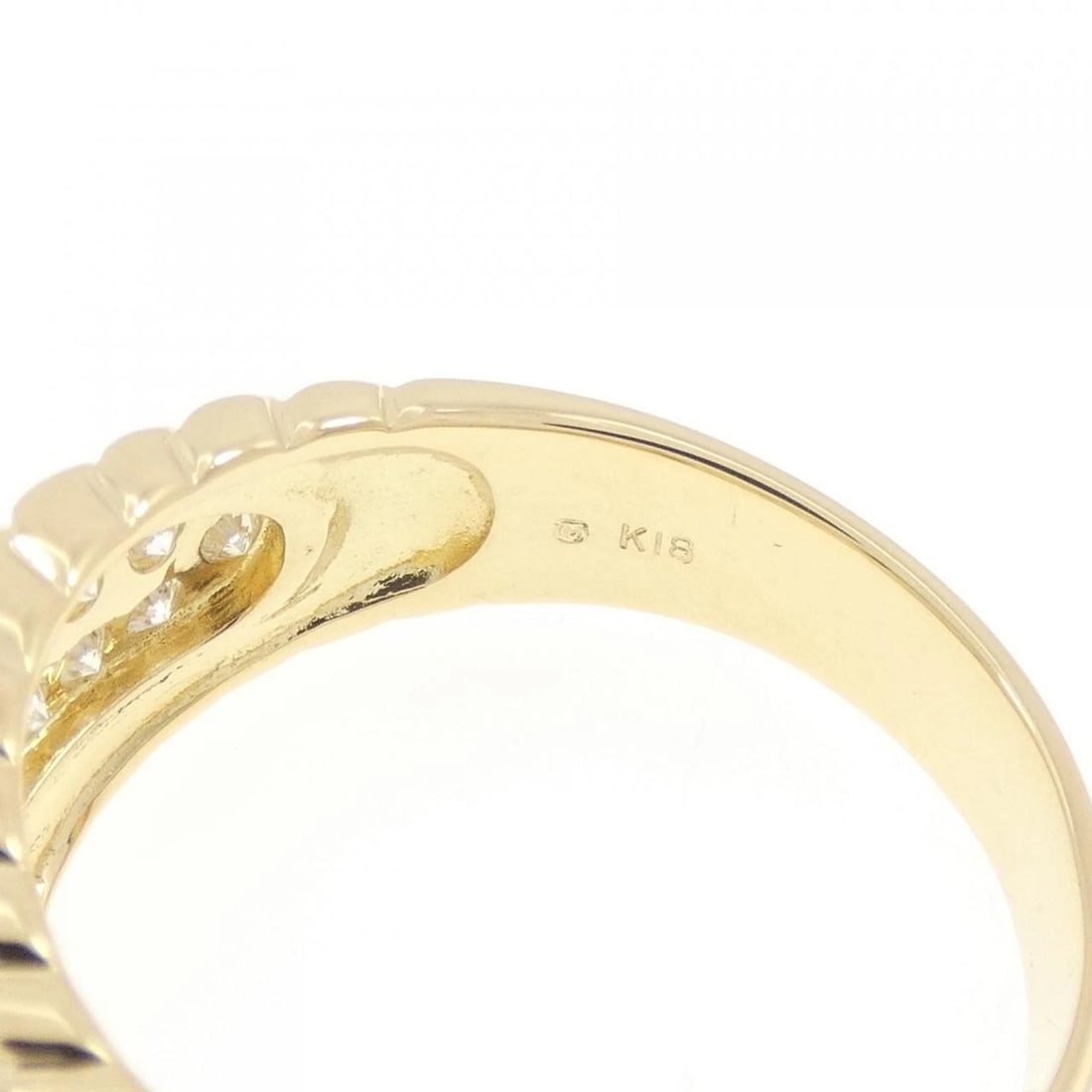 MIKIMOTO DIAMOND RING: Mikimoto Diamond Ring Brand: MIKIMOTO Type/Style: Ring Material: 18K Yellow Gold, Main Stone/Creation Natural Color: Yellow Gold Size: US 10.5 Accessories: None Accessories Notice: When purchasing