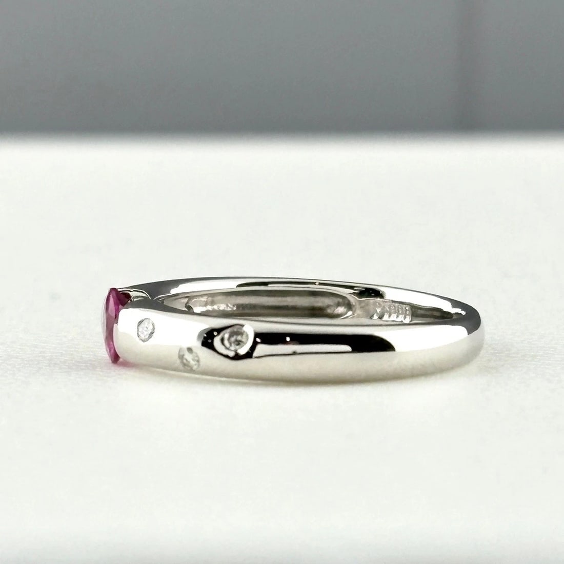 RUBY DESIGN PLATINUM MELEE DIAMOND RING - 3