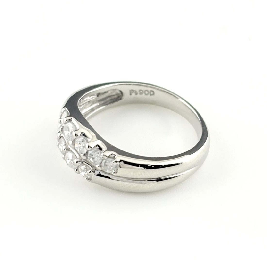 MELEE DIAMOND DESIGN PLATINUM RING - 3